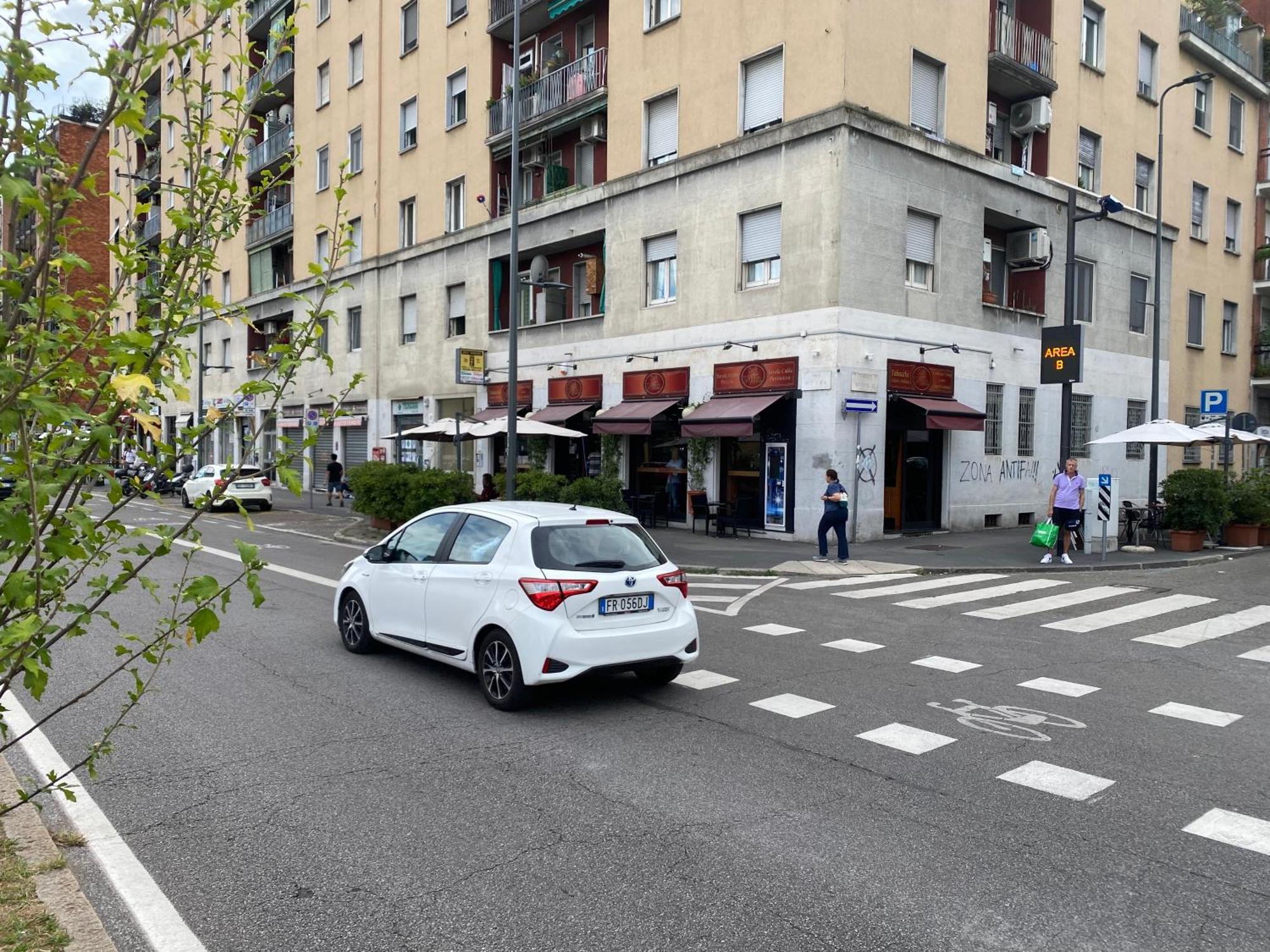 Bnb Milano Dipinta Di Blu Milão Exterior foto